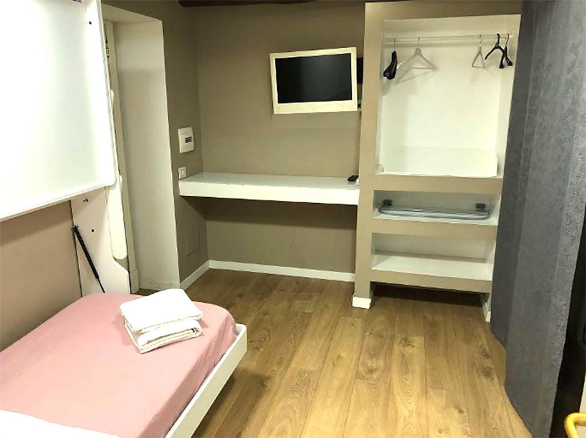 Bed And Breakfast Napoli Centro Storico Екстер'єр фото